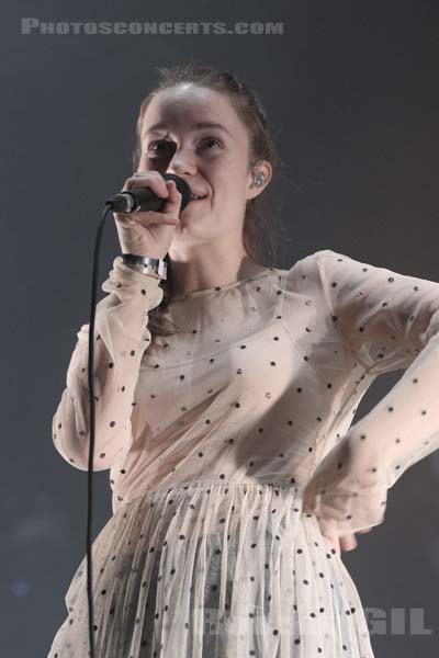 SIGRID - 2017-11-04 - PARIS - Grande Halle de La Villette - 